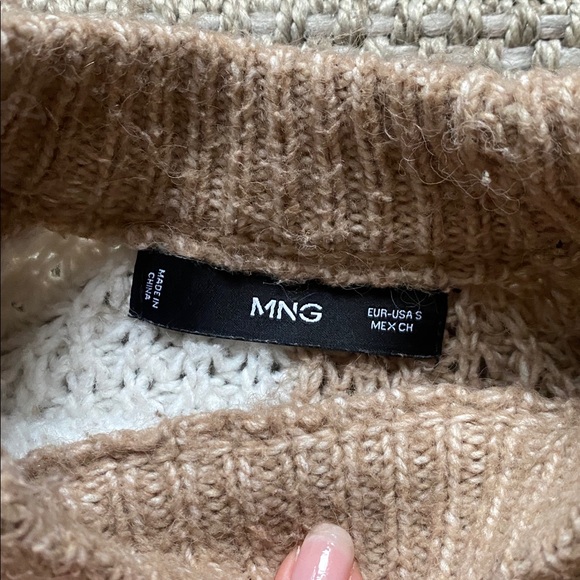 Color block sweater - Picture 4 of 9